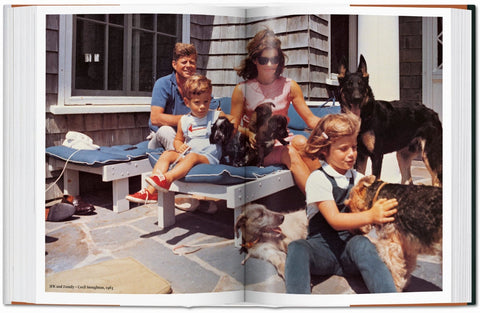 The Dog in Photography 1839–Today by Raymond Merritt